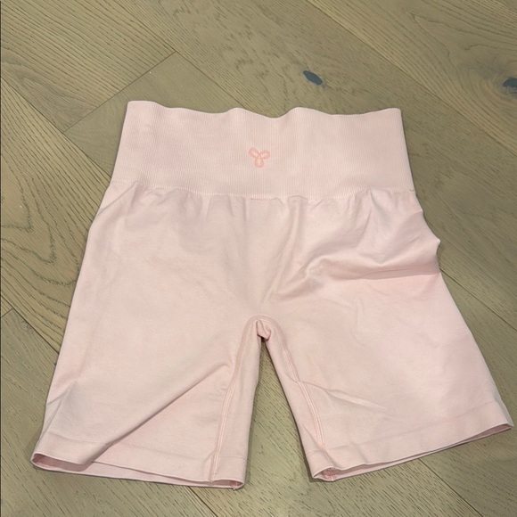TNA Women's Pink Shorts - Picture 2 of 3